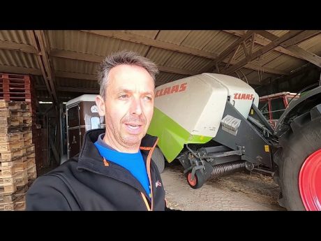 Attelage de la presse 🚜 class 3200 et fendt 724
